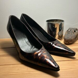 STUART WEITZMAN tortoise heels 🤎👜